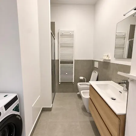 Apartment Host4u- Cadorna Brescia